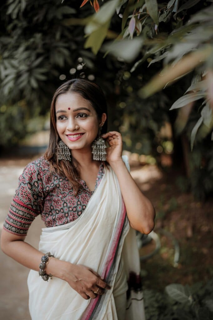 pexels-photo-18536022-18536022 holi saree