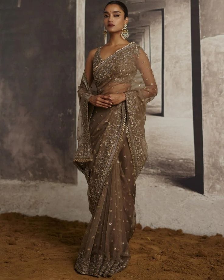 1633852484e3c3fb2e783612660043e9 cutdana saree