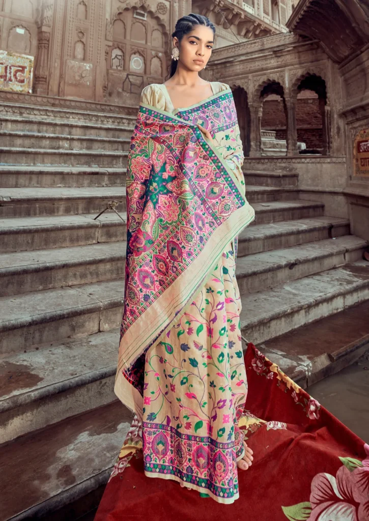 pure-kashmiri-pashmina-silk-embroidered-cream-handloom-saree_1500x