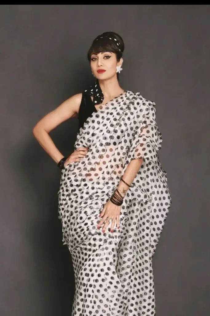 shilpashetty_1000x label earthen saree brands