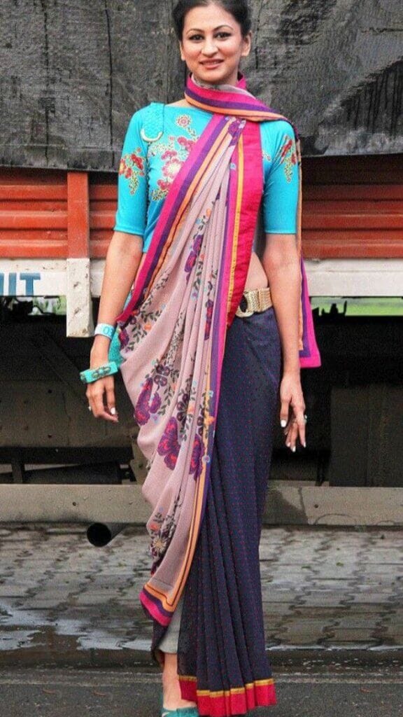 saree x jeans