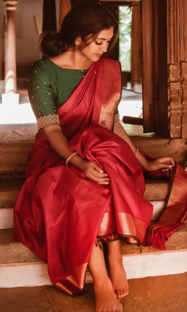 saree fall