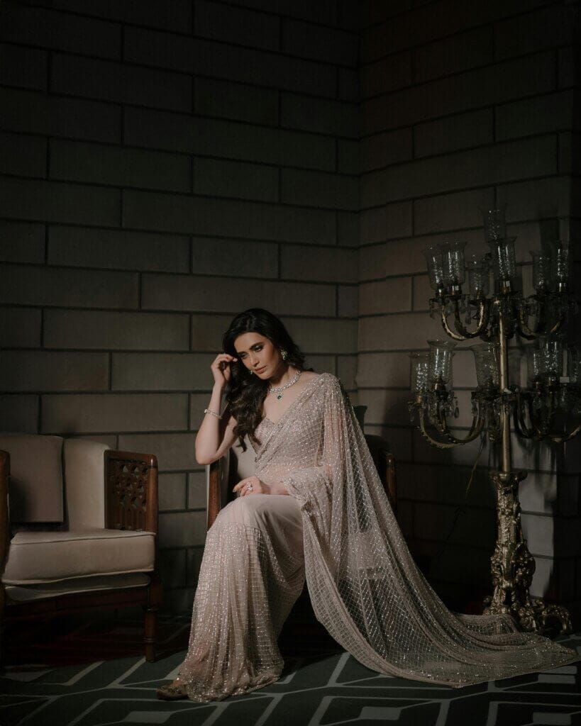 pexels-photo-30249387-30249387 saree etiquette